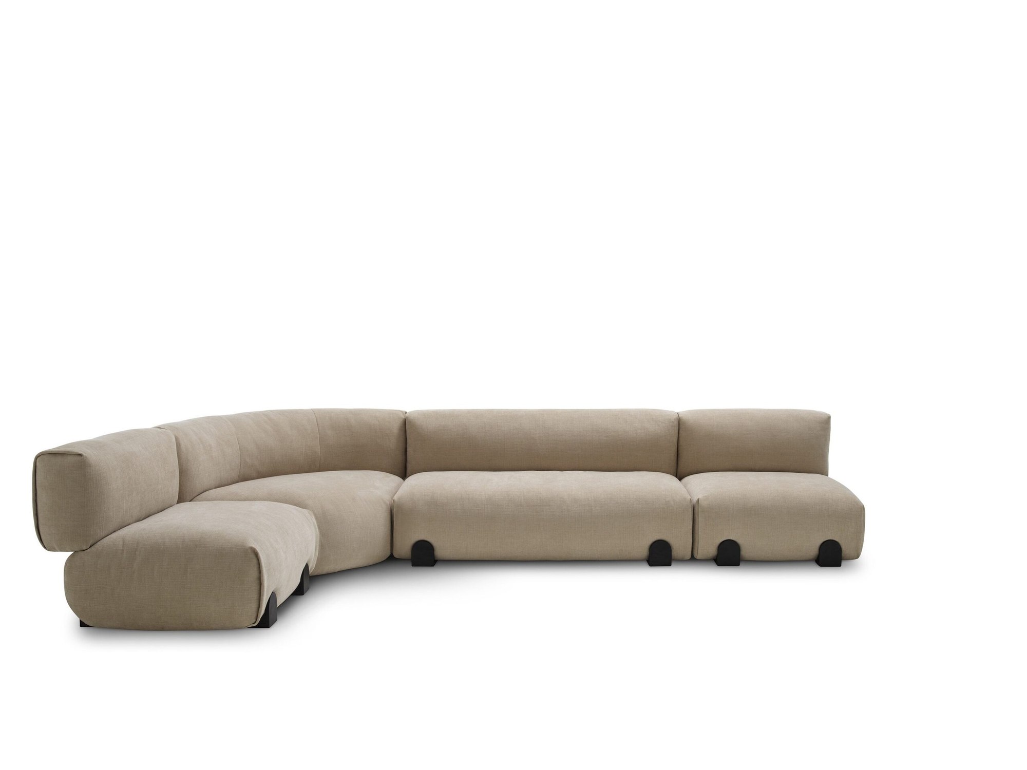 Modernes Simposio Sofa von Saba Italia in elegantem Design.