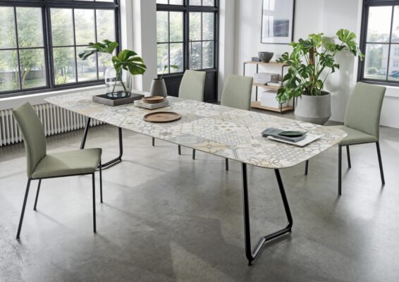 Moderne Jura Esszimmertische von SIT Mobilia in elegantem Design