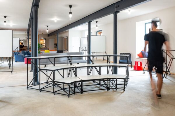 Modulare Tribünensysteme von System 180 für flexible Sitzplatzlösungen bei Veranstaltungen