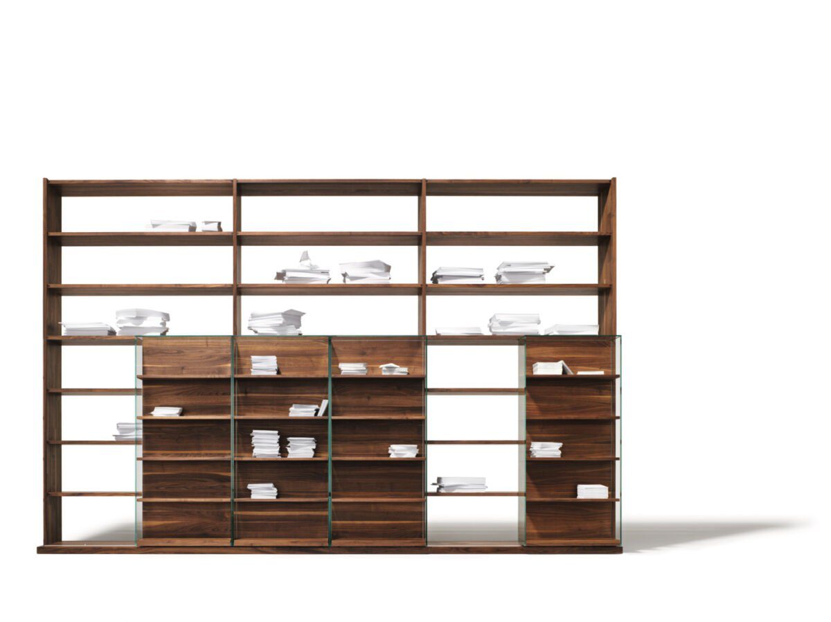 Modernes Cubus Regal aus Massivholz von Team 7, Design Sebastian Desch.