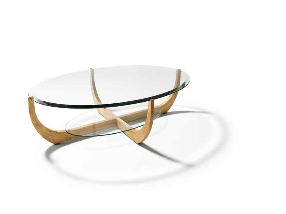 Eleganter Juwel Couchtisch aus Massivholz mit organischer Form von Team 7 Designer Sebastian Desch.