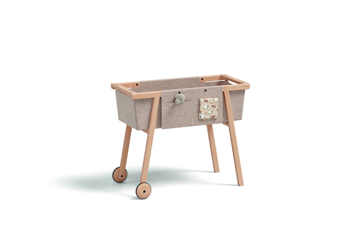 Massivholz Babybett von Team 7, Design Stefan Radinger - nachhaltige Kindermöbel