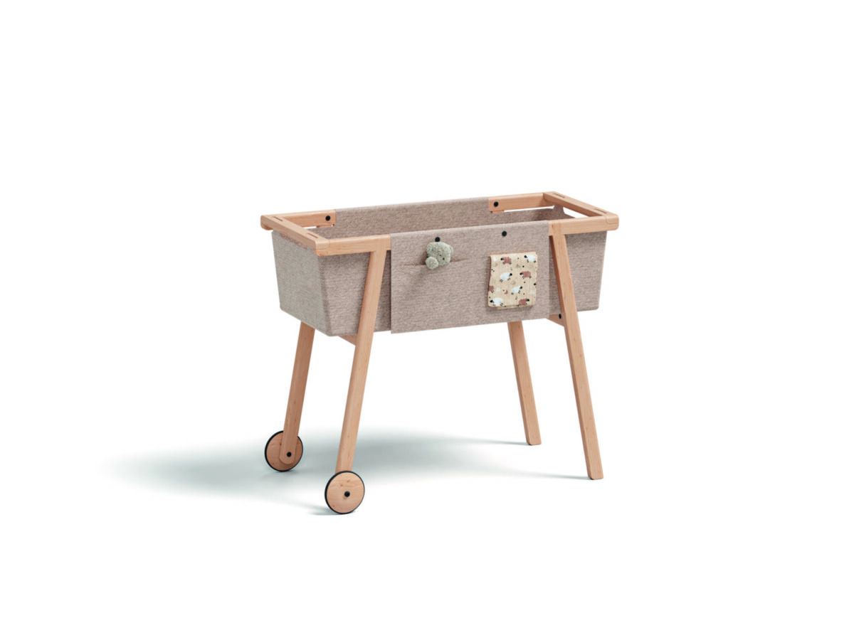 Massivholz Babybett von Team 7, Design Stefan Radinger - nachhaltige Kindermöbel