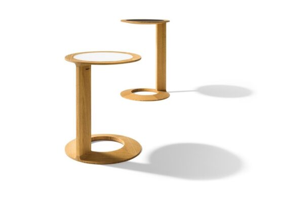 Loup Beistelltisch aus Massivholz von Team 7, Design Kai Stania - eleganter Wohnzimmertisch