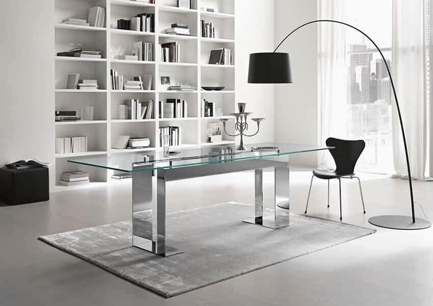 Eleganter Miles Glastisch von Tonelli Design mit minimalistischem italienischen Stil.