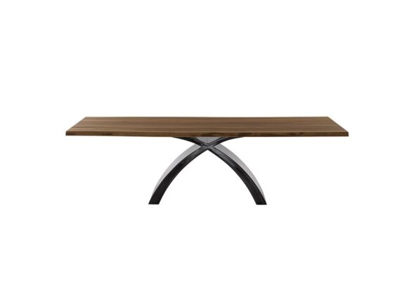 Moderner Esstisch Tokyo 6 von Tonin Casa mit elegantem Design.