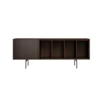 Moderner Vipp Chimney Hochschrank für stilvolle Küchenaufbewahrung mit minimalistischem Design.