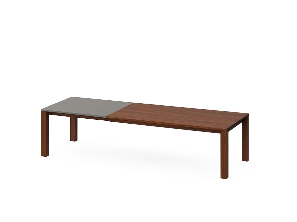 Moderner Designertisch Varius 10 mit minimalistischem Gestell von Vitamin Design.