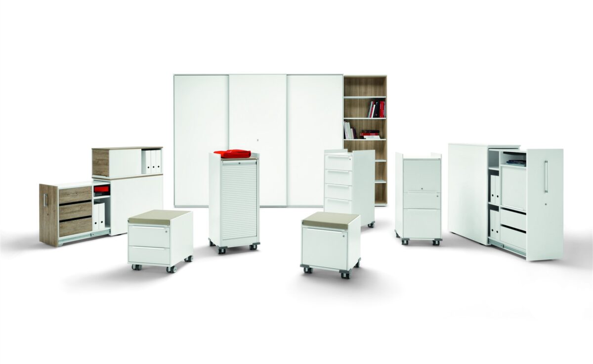 Modernes Winea Maxx Büromöbelsystem von Wini für flexible Arbeitsplatzgestaltung.