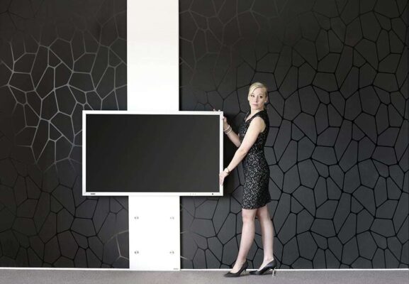 Wissmann TV-Halterung Plate Art 126 Modell 2 - elegante Wandhalterung für Fernseher