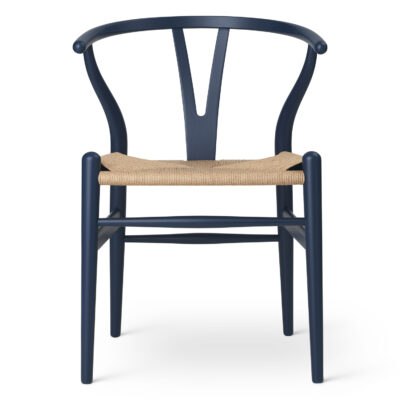 Dänischer CH24 Wishbone Stuhl mit charakteristischer Y-Rückenlehne von Carl Hansen & Søn.