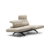 Elegantes De Sede DS-490 Ledersofa in modernem Design, schweizer Luxusmöbel für stilvolles Wohnen.