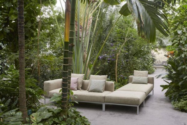 Elegante italienische Designersofa-Plattform mit modernem Stil und hochwertiger Verarbeitung von Wow.