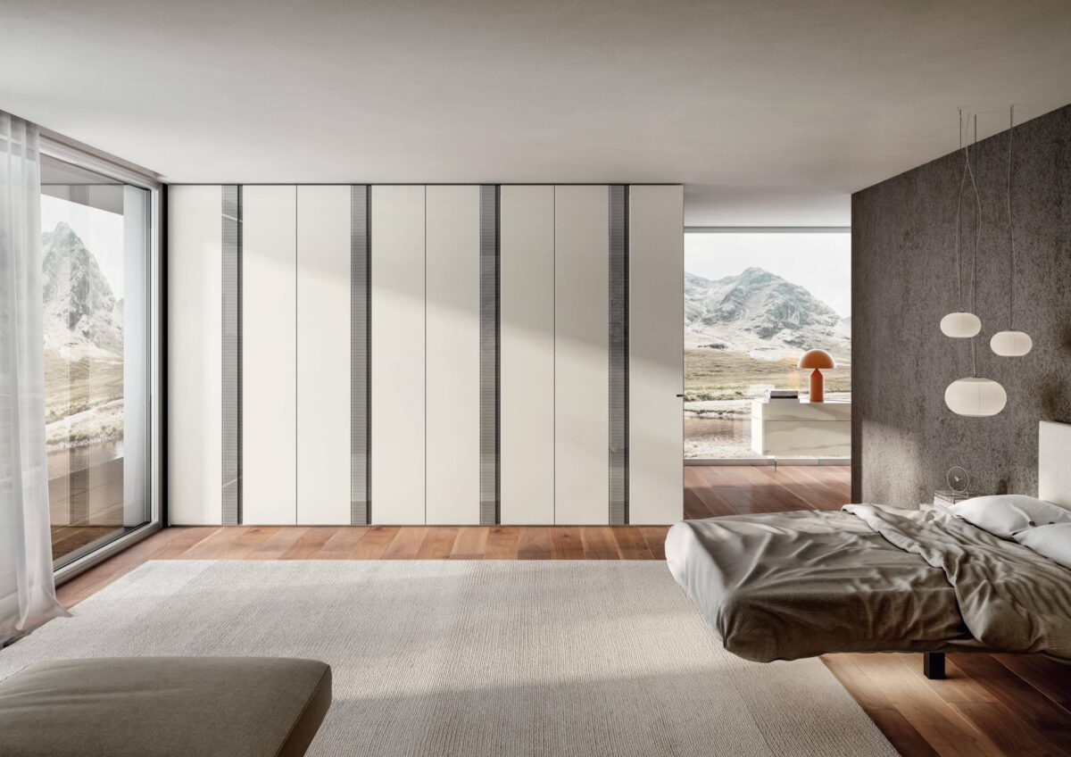 Stilvolle Lago Glasschränke mit elegantem Design für moderne Wohnräume und zeitgemäße Einrichtung.