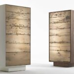 Elegante Rialto Kommode aus Massivholz von Riva 1920 mit drei Schubladen.