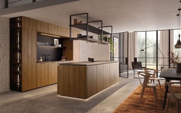 Grifflose Rotpunkt Küche mit eleganten Holzfronten und moderner Arbeitsplatte.