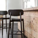 Moderner Barhocker Fizz 7 - Elegantes Design für Küche und Bar, höhenverstellbar und komfortabel.