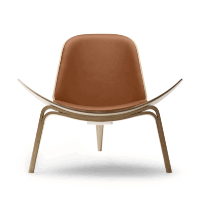 Ikonischer CH07 Shell Chair von Hans J. Wegner - dänisches Holzdesign mit drei Beinen