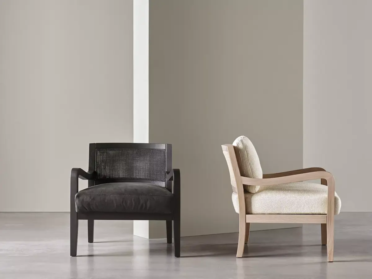 Eleganter Meridiani Forrest Soft Sessel mit weicher Polsterung für stilvolles Wohnen.