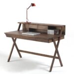 Eleganter Navarra Schreibtisch aus Massivholz von Riva 1920 für stilvolles Arbeiten.