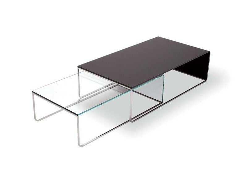 Eleganter Nido Glas-Couchtisch mit geschwungener Form von Sovet Italia.