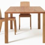 Eleganter Sixay Pure Tisch mit minimalistischem Design für moderne Wohnräume.