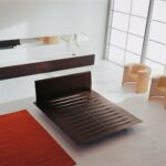 Modernes Horm Sottiletto 5 Bett mit schlankem Metallrahmen und elegantem, minimalistischem Design.