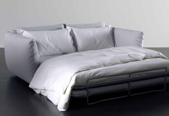 Elegantes Meridiani Scott 2 Schlafsofa mit modernem Design und hochwertiger Verarbeitung.