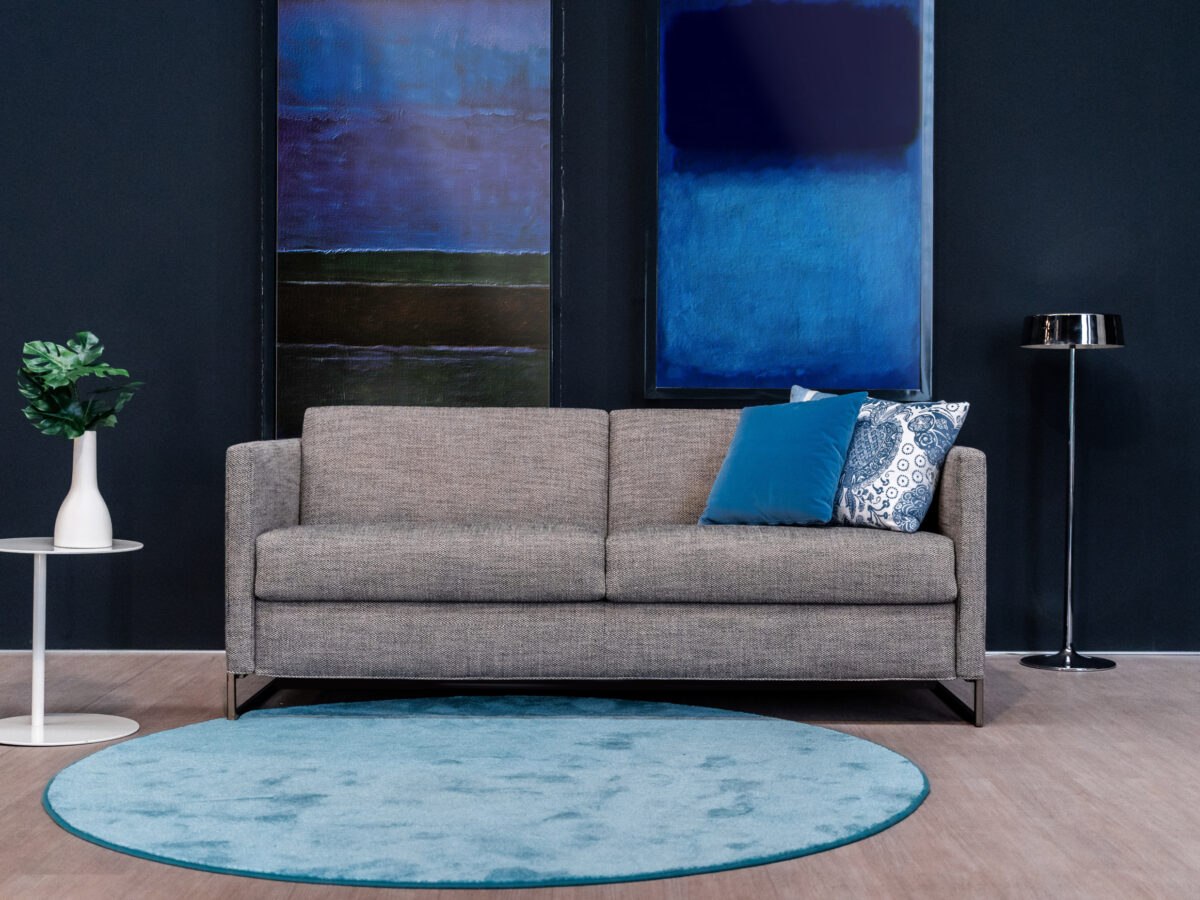 Modernes POL 74 Schlafsofa 211 in elegantem Design mit komfortabler Schlaffunktion für Ihr Zuhause.