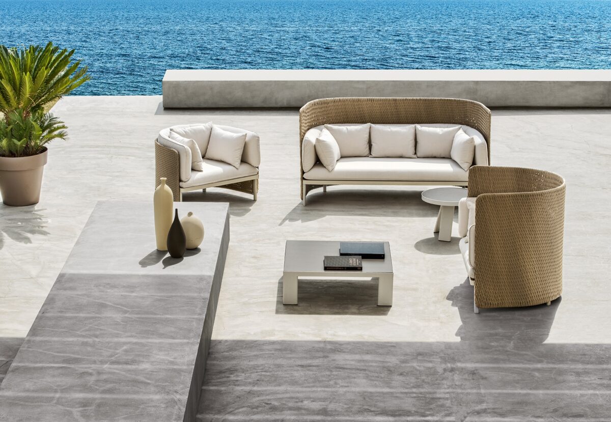 Esedra 5-Sitzer Outdoor-Sofa von Ethimo für stilvolle Garten- und Terrassenmöbel.