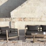 Elegantes Costes Outdoor-Sofa von Ethimo für Terrasse und Garten.