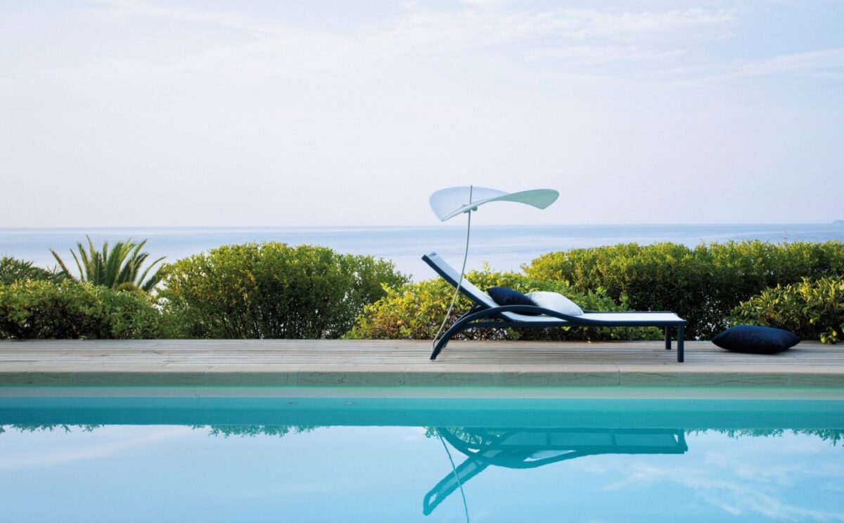 Exklusive Ego Paris Liège Premier Designerliege für stilvolle Außenbereiche und Terrassen.