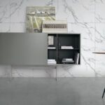 Modernes ausziehbares Sideboard Monolith 5 mit flexiblem Stauraum und elegantem Design.