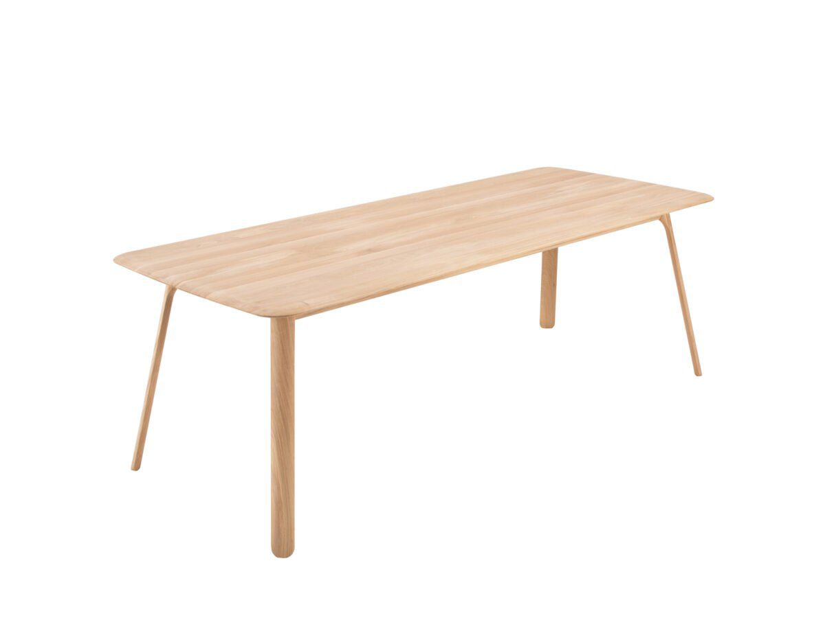 Gazzda Teska Esstisch aus massiver Eiche mit schlanken Beinen im skandinavischen Stil.