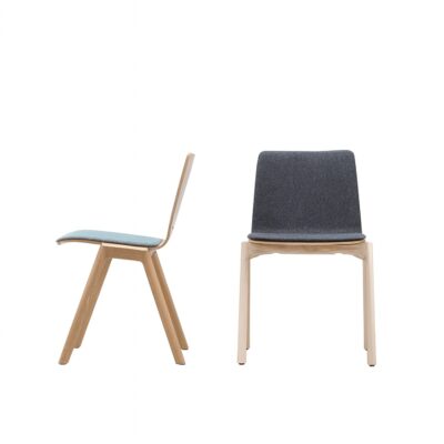 Hussl Forum Stuhl mit elegantem Design für moderne Wohn- und Essbereiche.