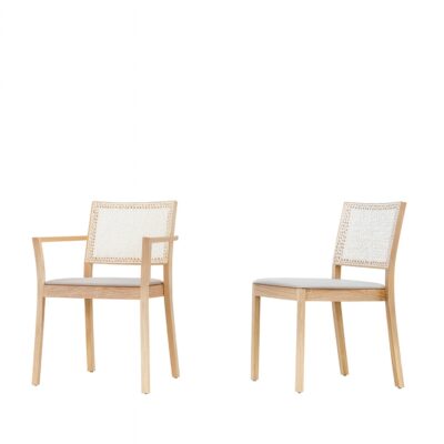 Moderner Hussl Stuhl ST4N von Gritsch mit elegantem Design und hochwertiger Verarbeitung.