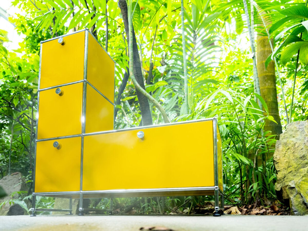 Goldgelbe Konektra Premium-Farbe für kreative Projekte und leuchtende Gestaltungen