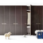 Moderner Lema Kleiderschrank Warm mit eleganten Holztüren und minimalistischem Design