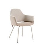 Historischer Lotus C18 Formel-1-Rennwagen in traditioneller grün-gelber Lackierung mit markanten Aerodynamik-Elementen.