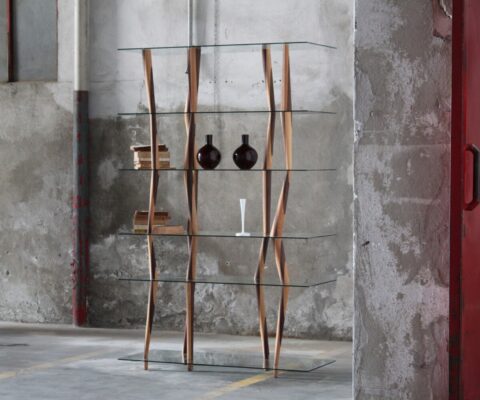 Modernes Horm Sentai 7 Regal mit minimalistischem Design für stilvolle Wohnräume.