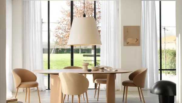 Mobitec Tisch Domen 3