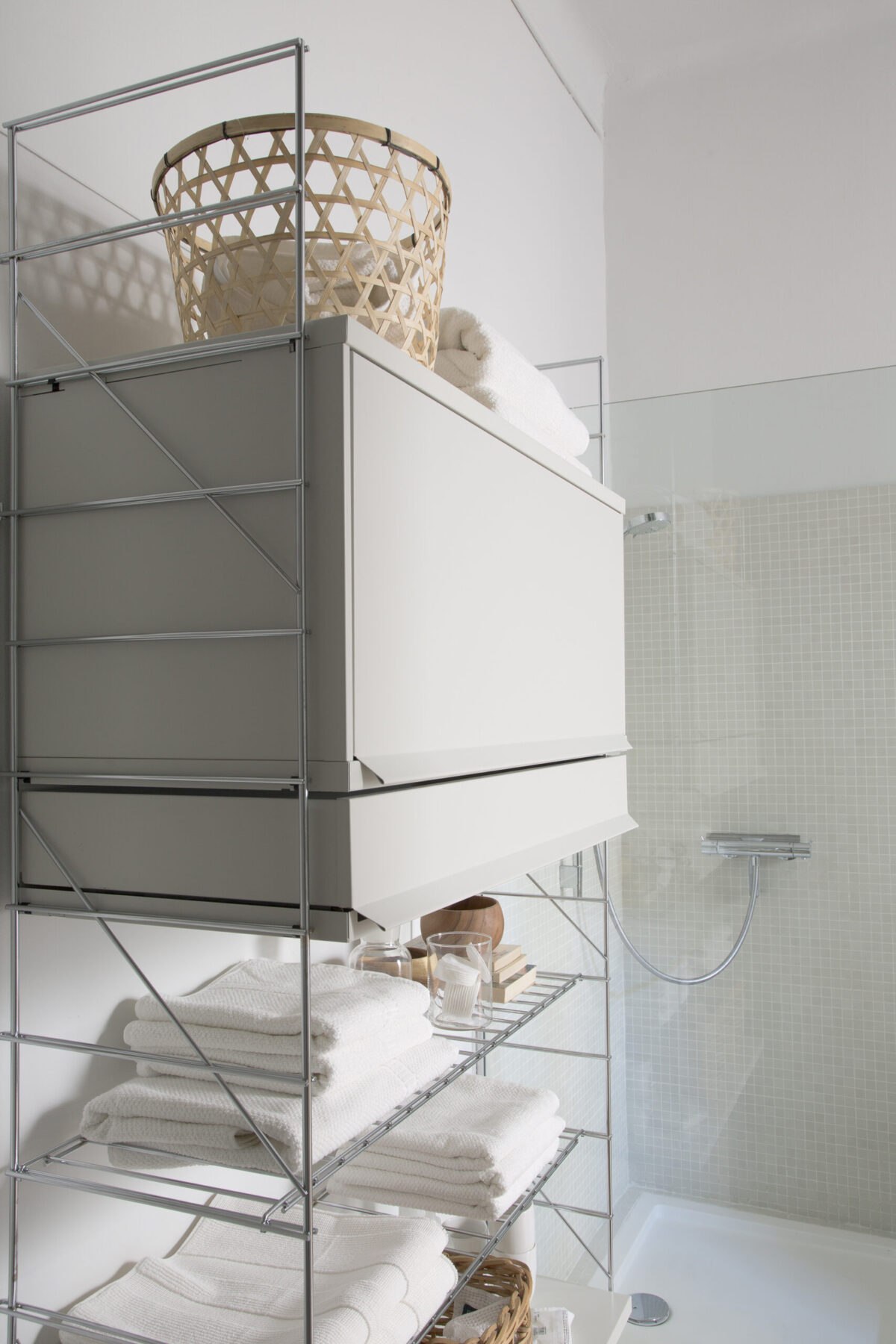 Mobles 114 - Regal Tria – Bild 18