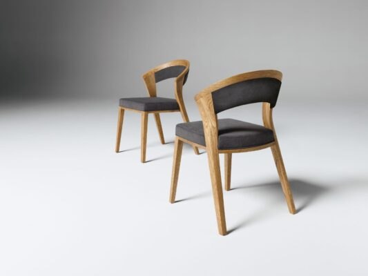 Hochwertige Anrei Esszimmerstühle in elegantem Design für moderne Wohnräume.