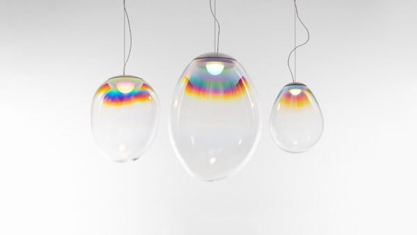 Moderne Artemide Stellar Nebula 5 Hängeleuchte mit fünf Glaskugeln in elegantem Design.