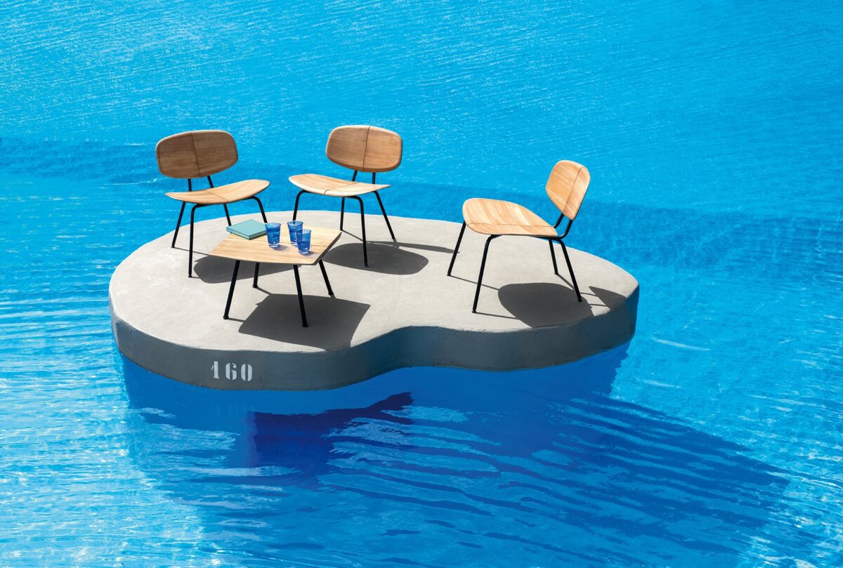 Moderne Gartenmöbel-Serie Agave 6 von Ethimo mit elegantem Tisch und passenden Stühlen.