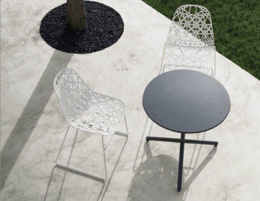 Moderner Crassevig Nett Stuhl mit ergonomischem Design für Büro und Wohnbereich.