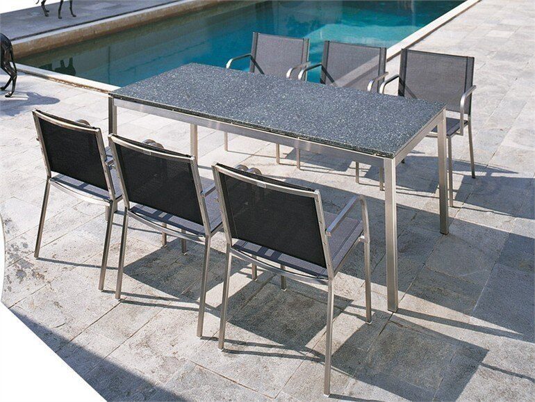 Moderner Fischer Möbel Helix 4 Designstuhl mit ergonomischer Sitzschale und elegantem Metallgestell.