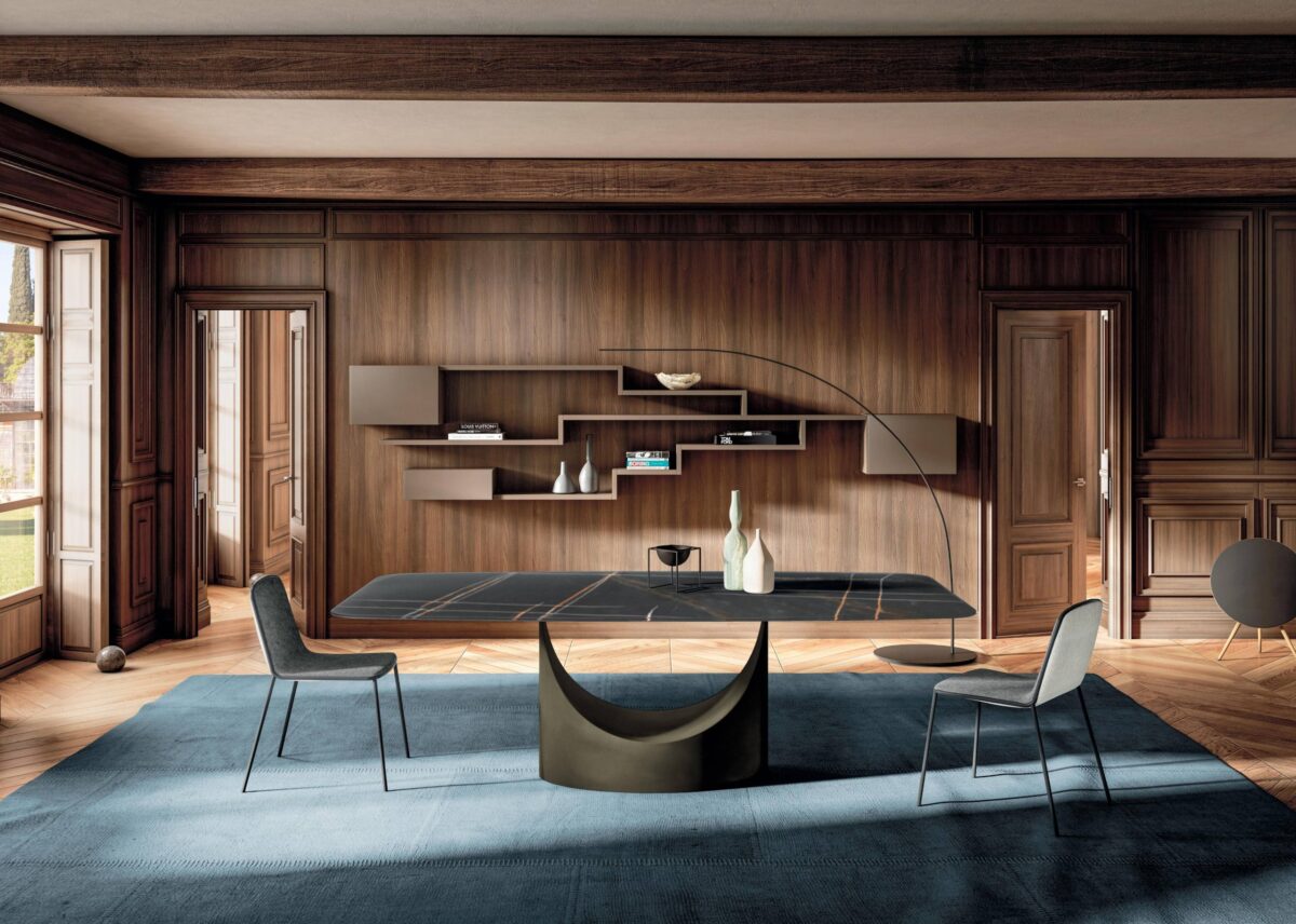 Eleganter Lago U4 Esstisch mit schwebender Glasplatte und minimalistischem Metallgestell für moderne Esszimmer.