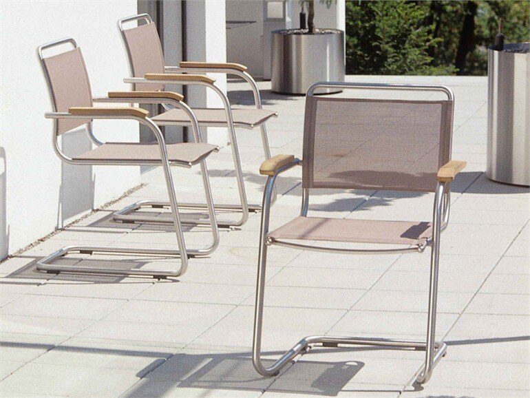 Moderner Outdoor-Stuhl Swing 6 von Fischer Möbel für Terrasse und Garten.