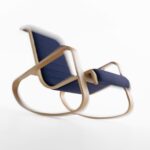 Moderner Schaukelstuhl Dondolo 7 von Crassevig in elegantem Design für stilvolles Wohnen.